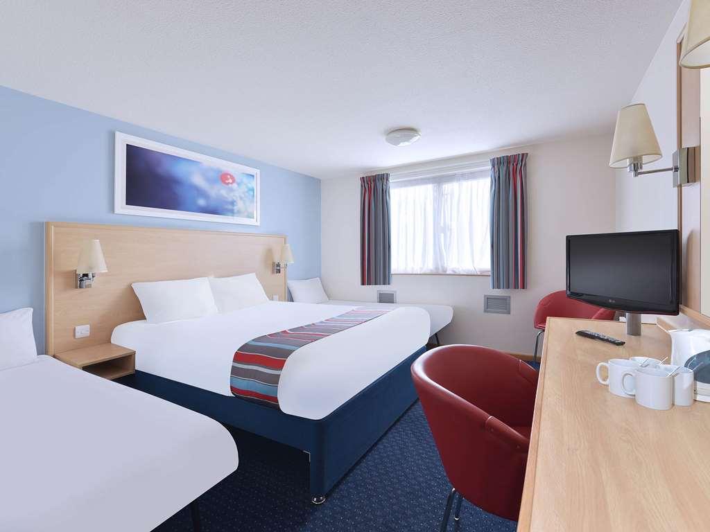 Travelodge Birmingham Yardley Δωμάτιο φωτογραφία